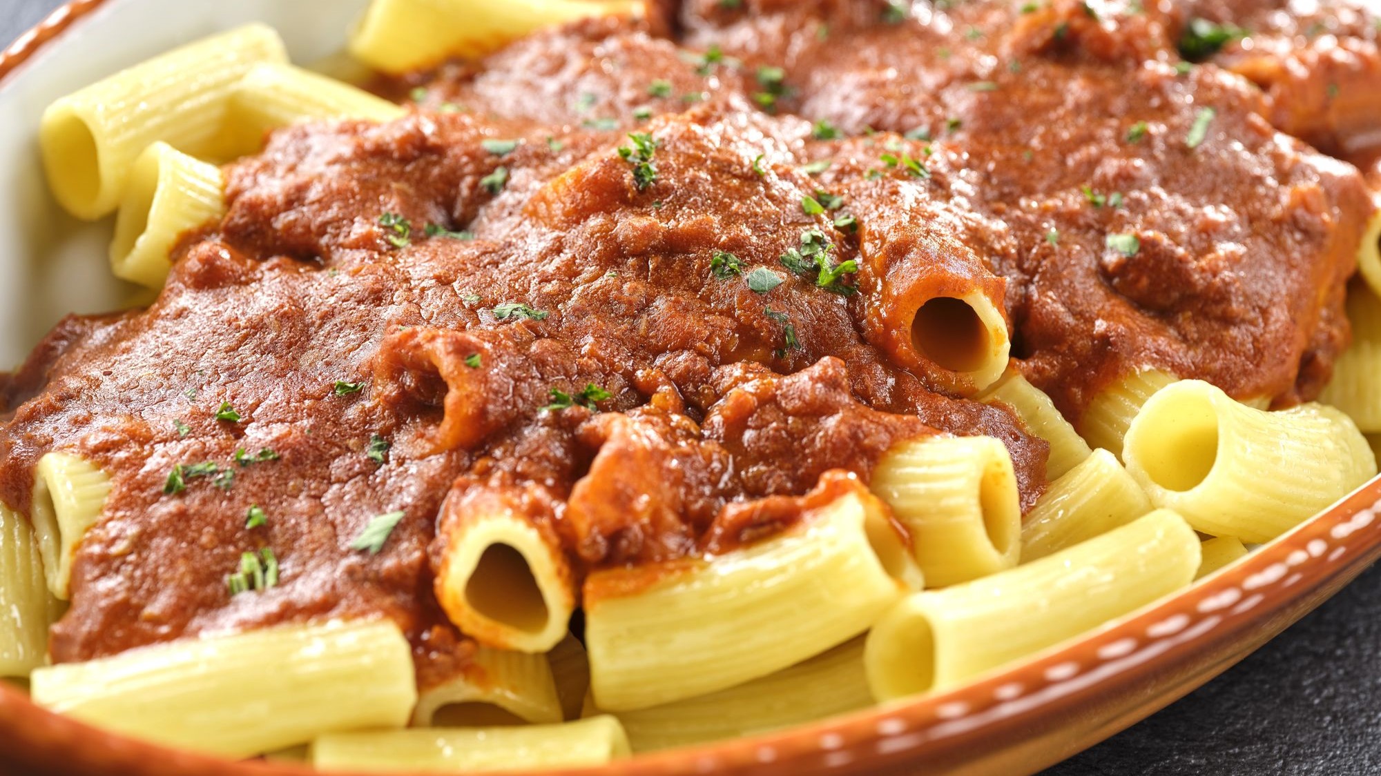 【ビュッフェメニュー】夏（2026年6月～2026年8月）ミートソースペンネ