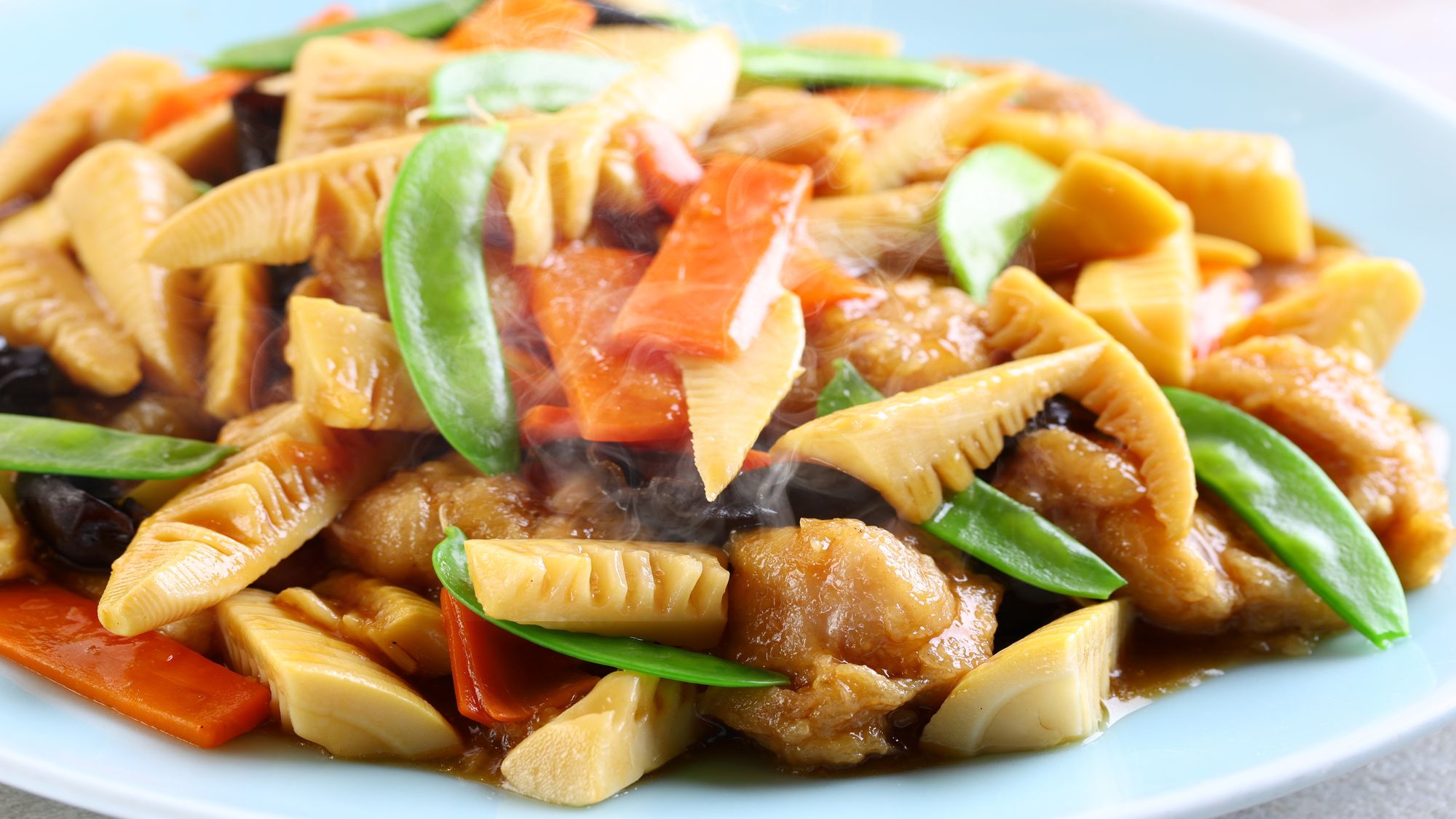 【ビュッフェメニュー】春（2026年3月～2026年5月）鶏肉と筍のオイスターソース