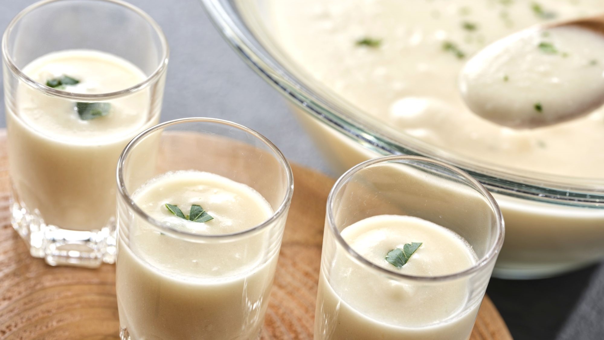 【ビュッフェメニュー】夏（2026年6月～2026年8月）房州産酪農牛乳のビシソワーズ