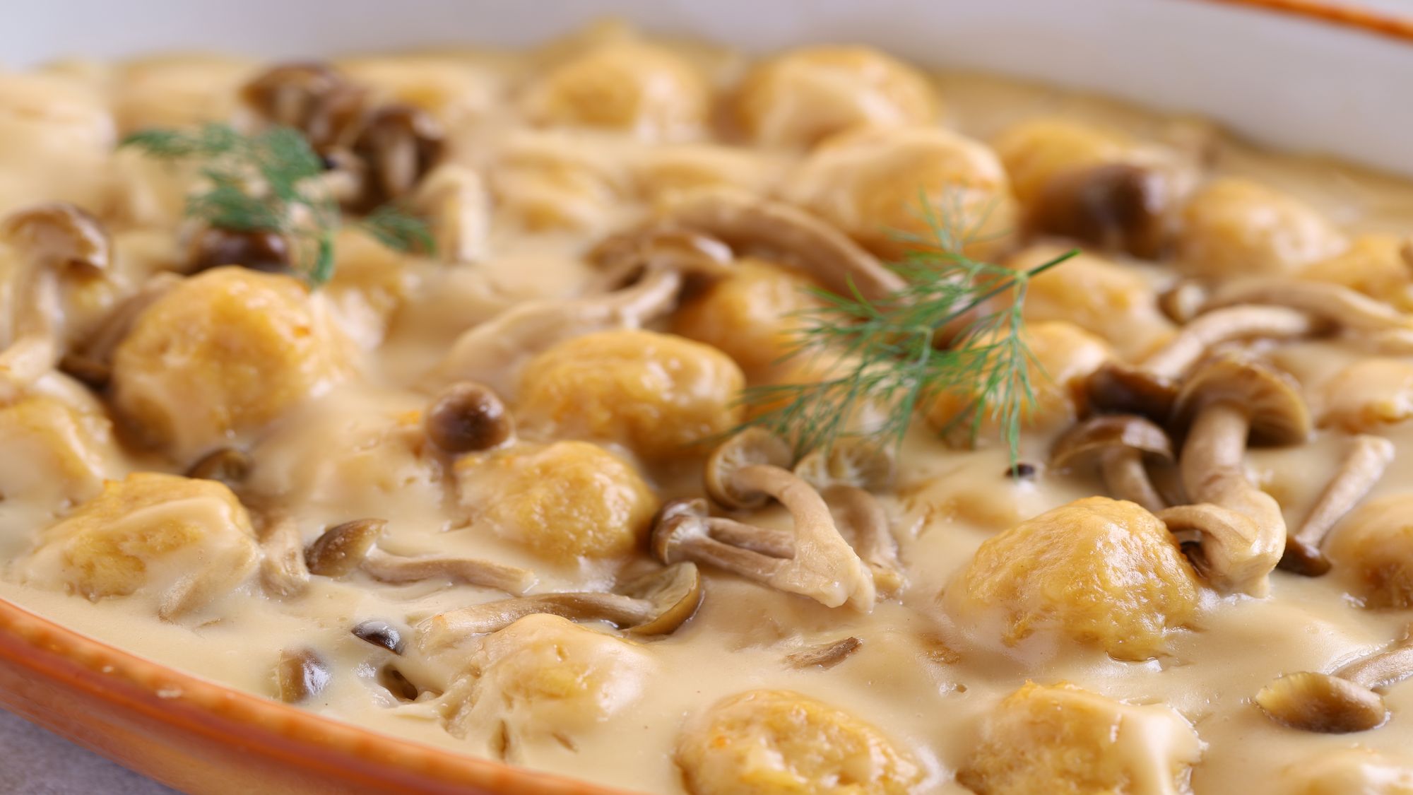 【ビュッフェメニュー】春（2026年3月～2026年5月）錦爽鶏の北欧風ミートボール