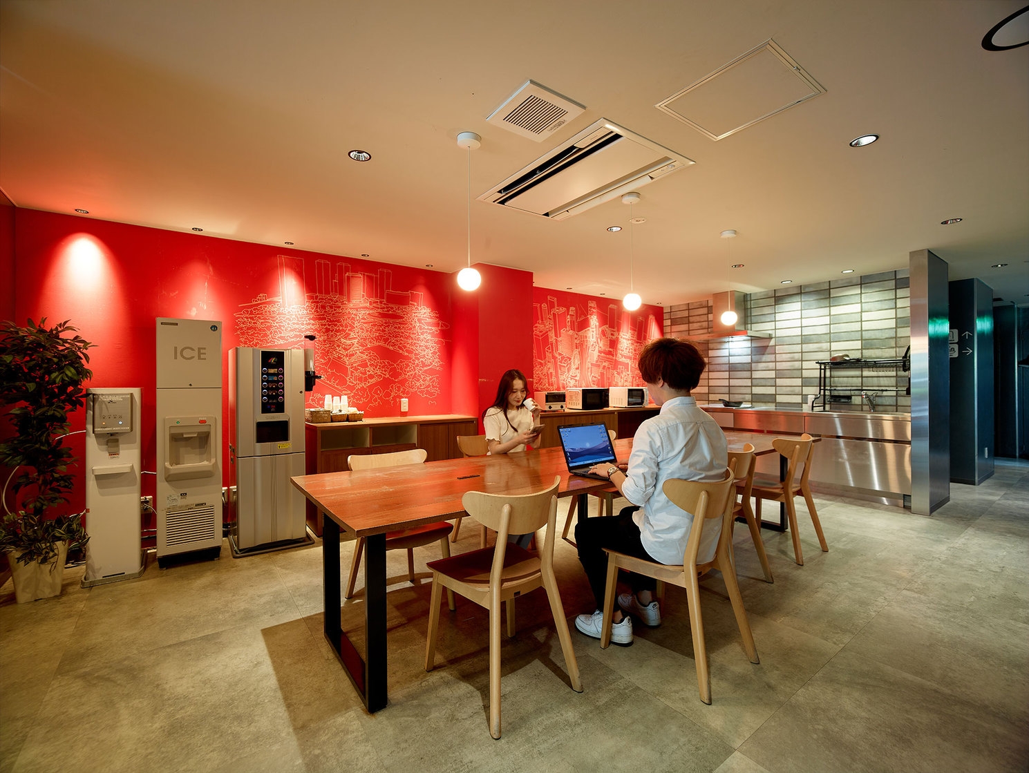 【スタンダード】ビジネス・観光にアクセス良好 新今宮駅から徒歩1分【朝食ミニパン2個無料券付き】