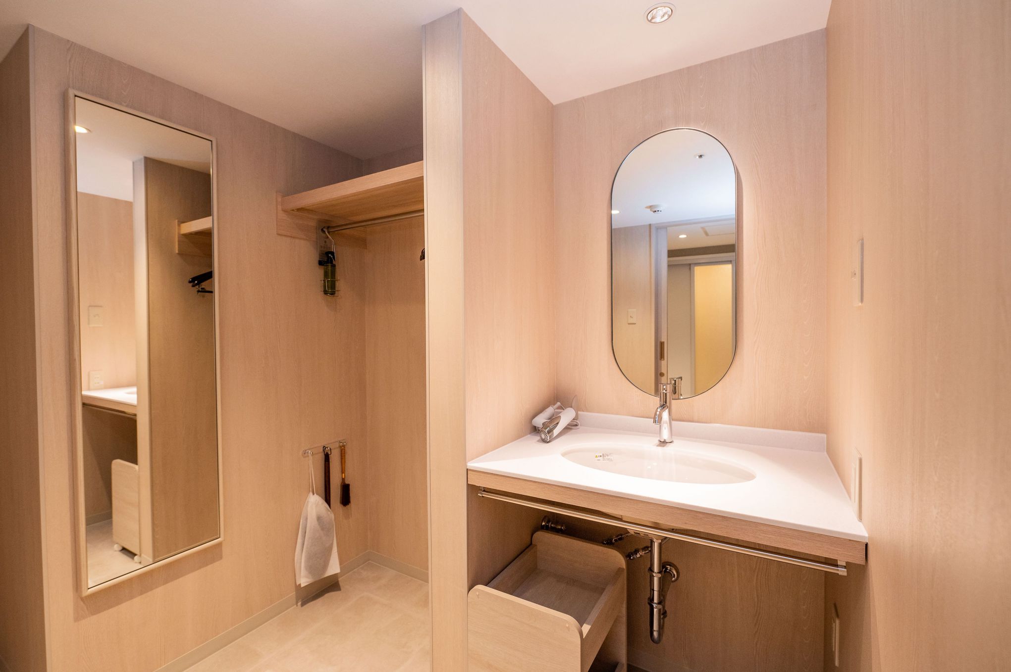 本館ユニバーサルツインルーム4