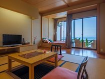 ５階　海側和室６．５帖＋まどろみリビング