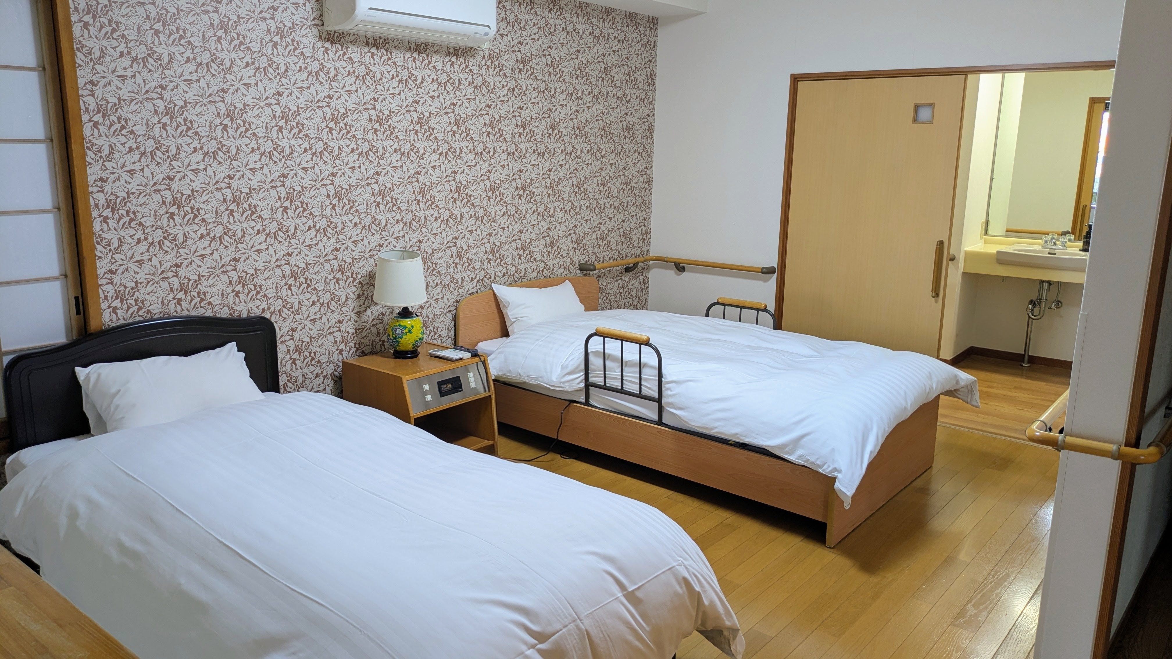 ２階【準バリアフリー】海側和洋室 12.5帖＆ツインベッド