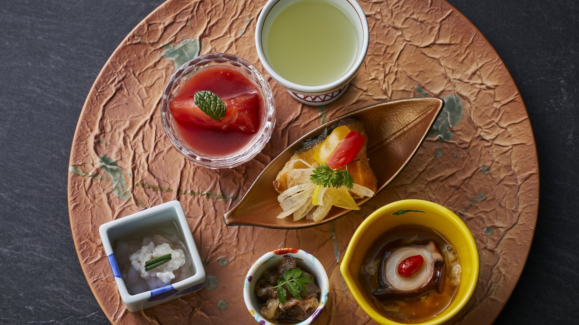 ＜早期割28＞【2025年8月リニューアル／特別会席】旬の高級食材を堪能　