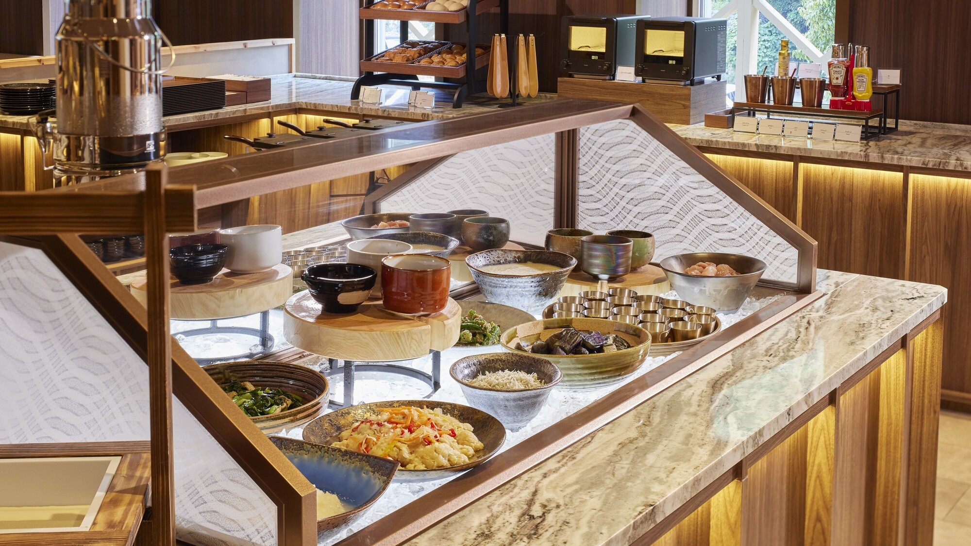 ［朝食：通年］  約80種類の朝食ビュッフェ