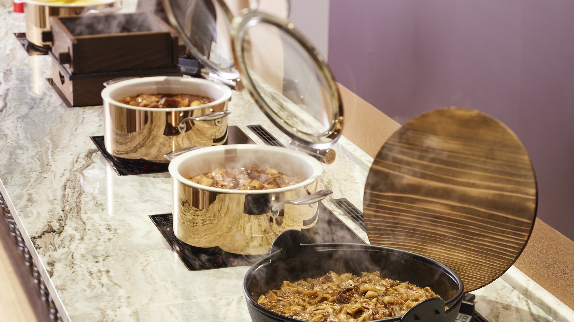 ［朝食：通年］  約80種類の朝食ビュッフェ