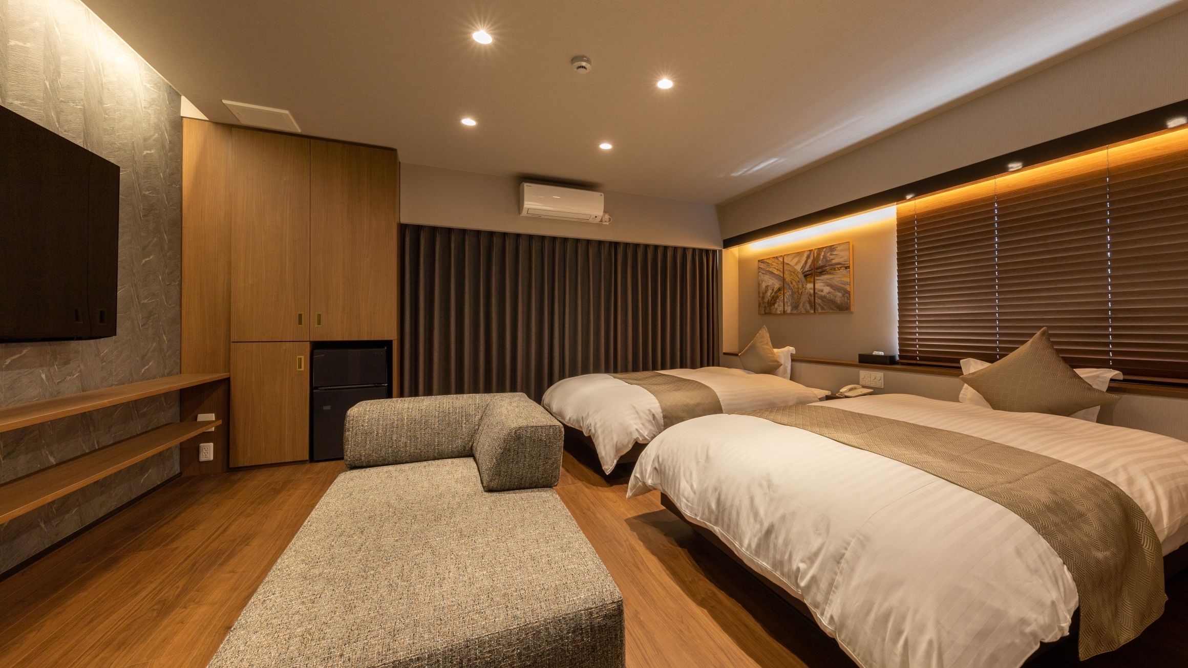 【洋室：神村（かむら）】◆ベットルーム◆『サータ社ダブルベット』で快眠♪