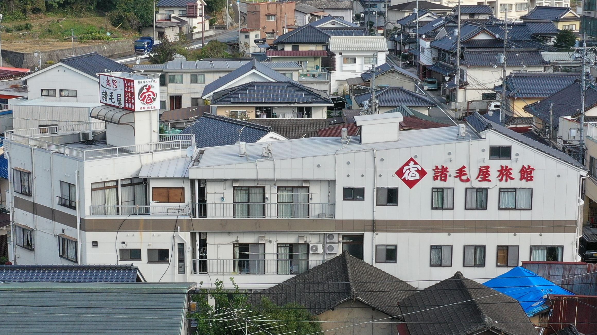 【外観】横から見たら大きく見えます♪