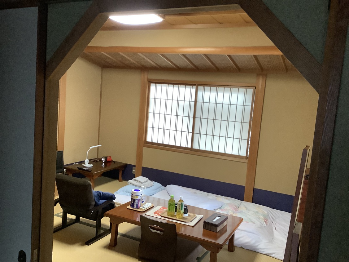 【連泊素泊まり（朝食なし）】【ひとり旅限定】京都の親戚の家と思って！数寄屋造りの２組限定の小さな宿