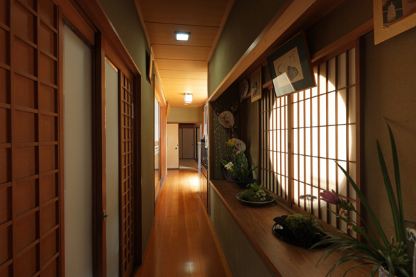 【連泊素泊まり（朝食なし）】清水寺に近い数寄屋造りの京都の家に泊まる【 2部屋限定の小さな宿】
