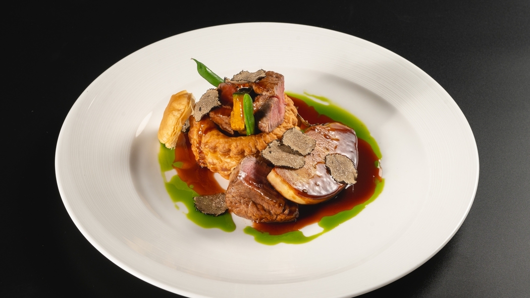 【朝夕お部屋食】お部屋でゆっくり伝統のフランス料理を楽しむ（2食付）