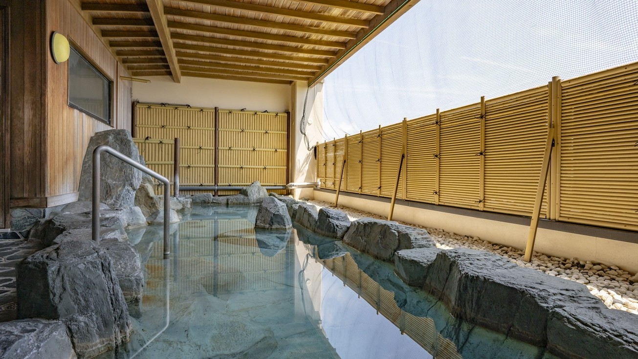 【素泊まりプラン】大浴場と露天風呂で癒やされ、オーシャンビュー客室から絶景の朝日を望む滞在を。