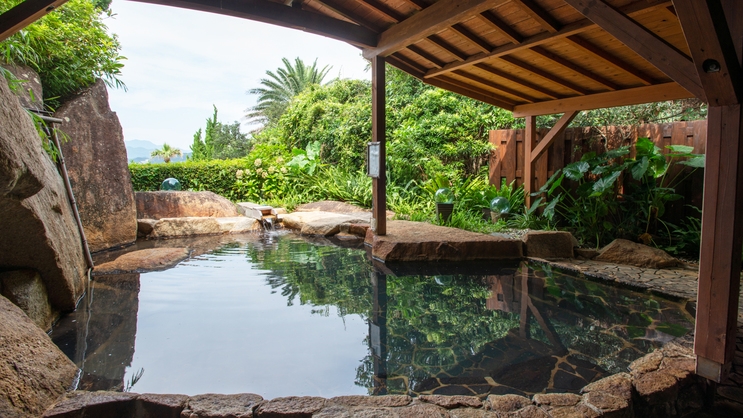 花游より徒歩1分！くじらの博物館【入館+餌あげ体験】チケット付き☆【朝食つき】