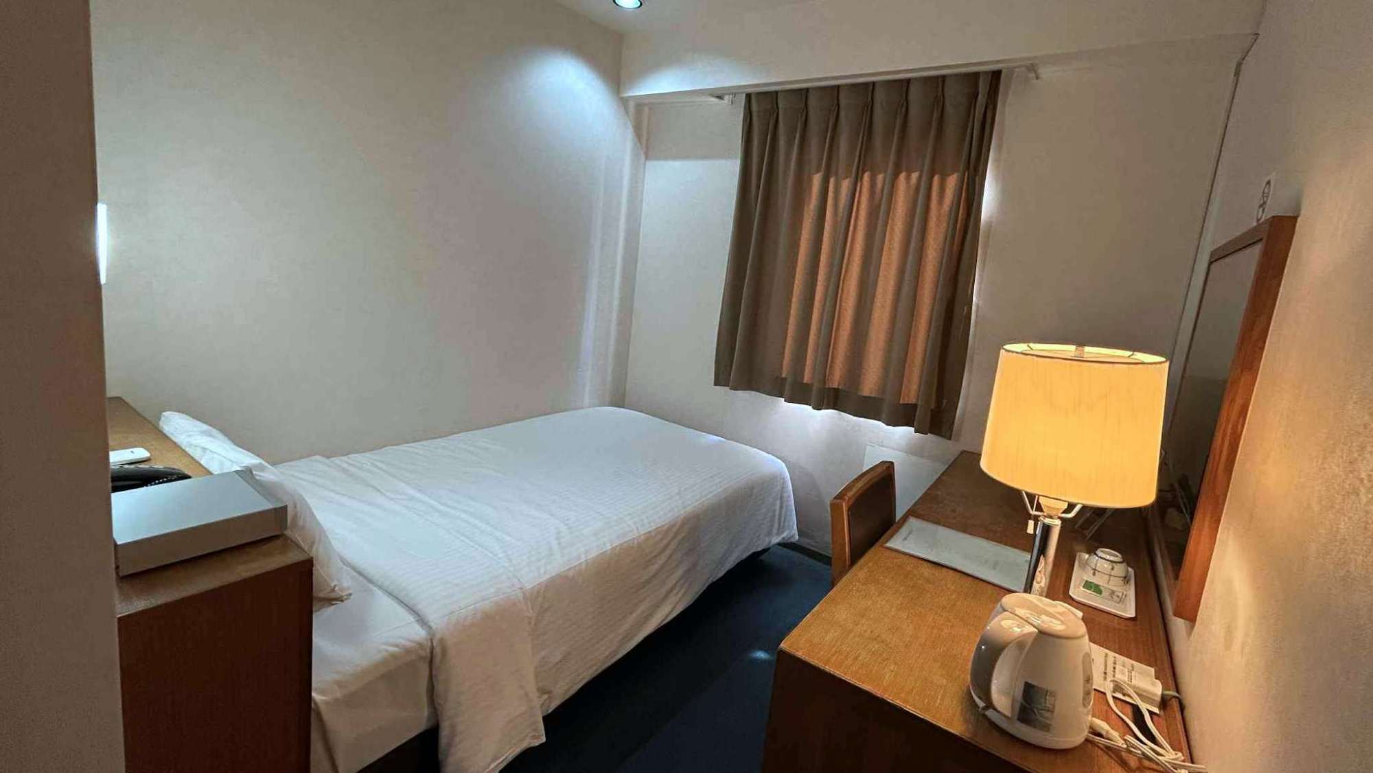 シングルルーム客室一例