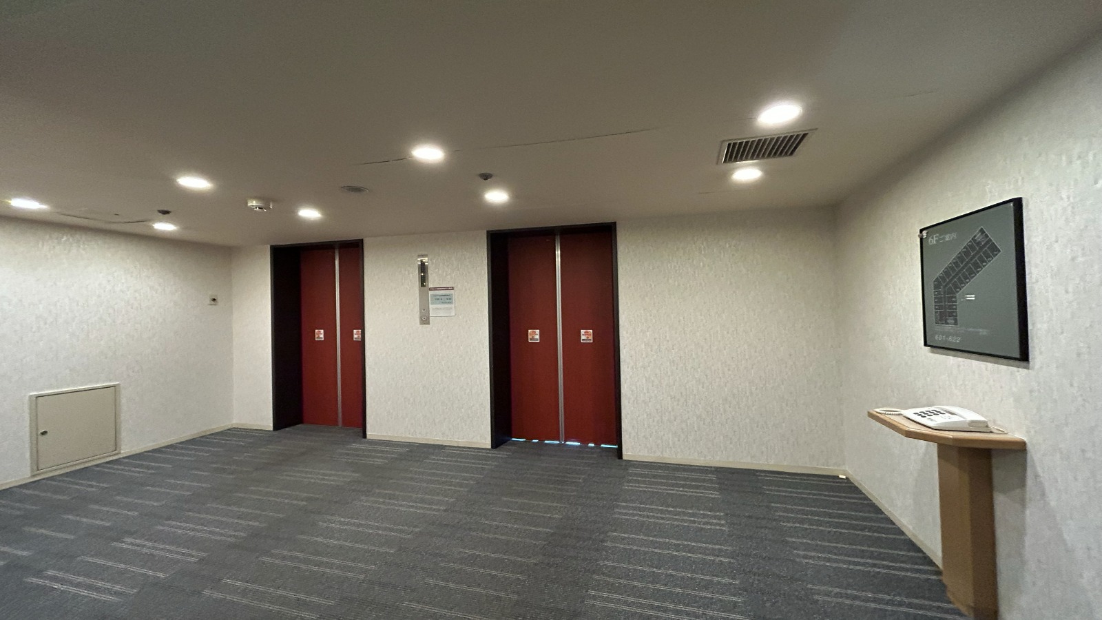 エレベータホール