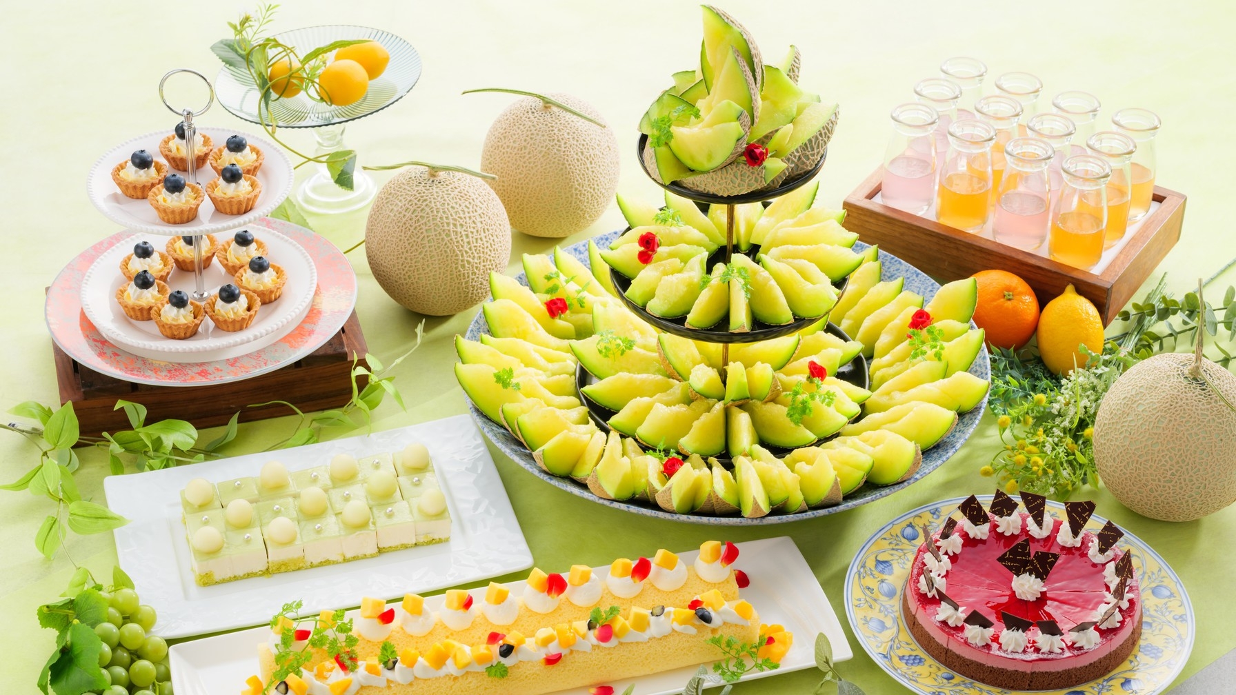 【早割28】7/1-8/7限定☆メロン食べ放題付＆約80種類の和洋中ビュッフェ※27日前から返金不可