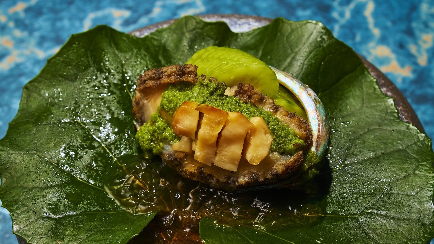 【和洋中折衷コース】旬の食材を織り交ぜた渥美半島の新鮮な野菜や魚介類を使った料理＜1泊2食＞