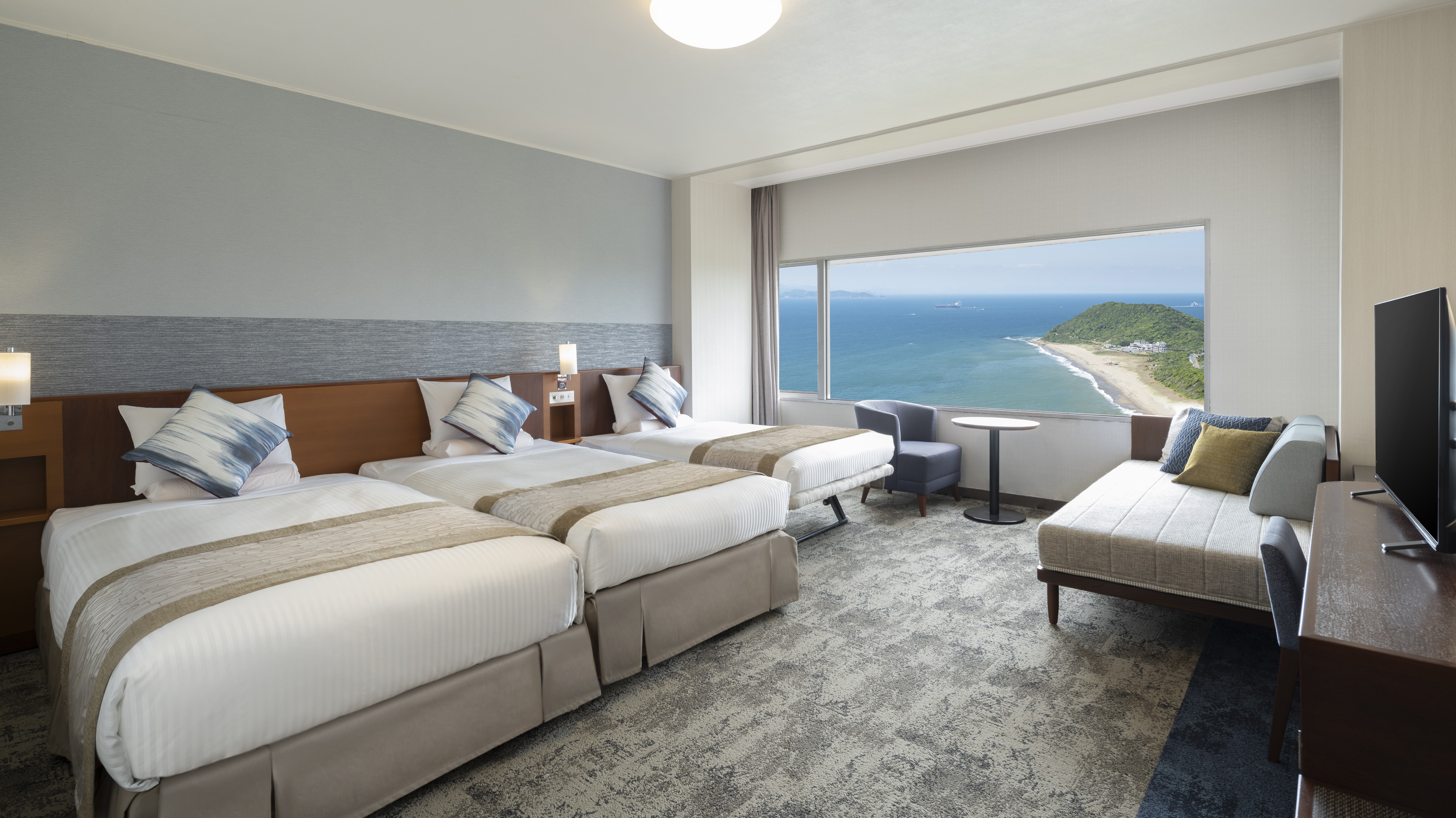 ■スーペリアトリプル（最大4名/33㎡）