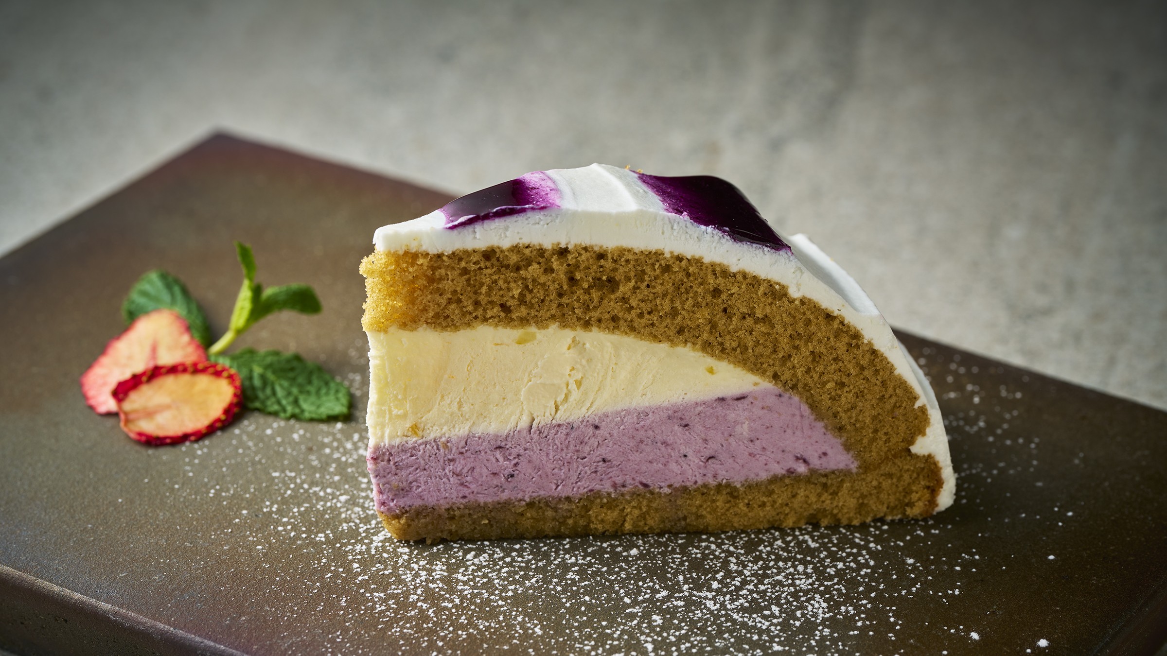 カフェメニュー／ブルーベリーとレアチーズのズコット