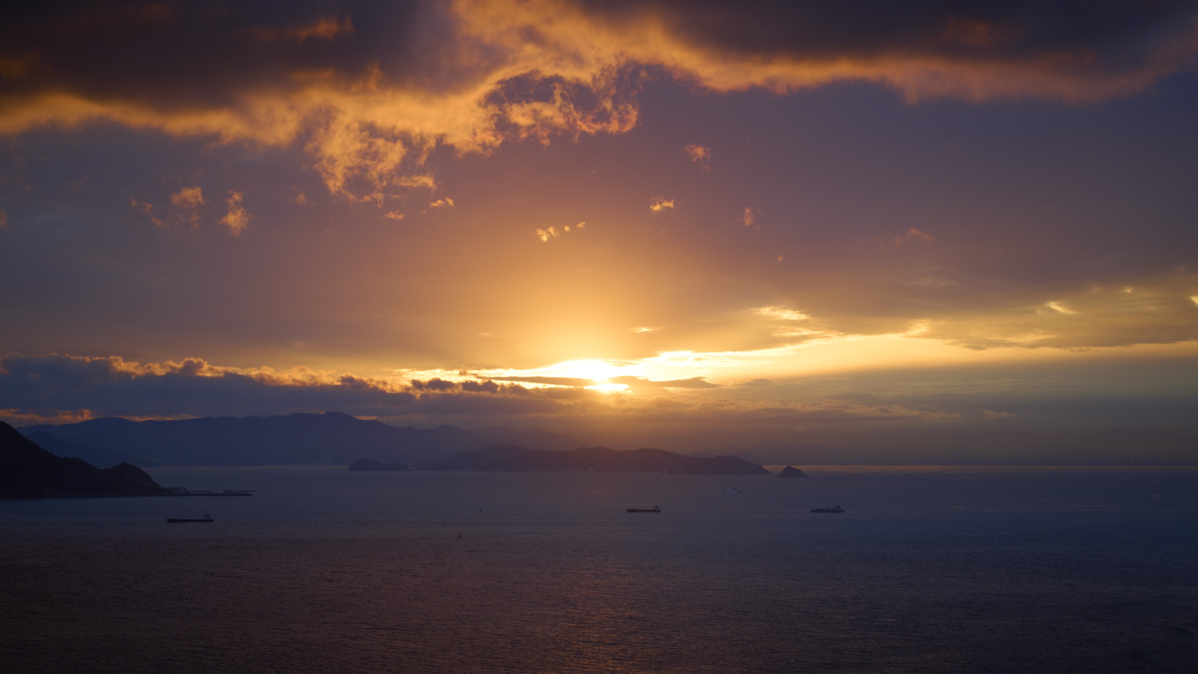 【眺望】伊勢湾側へ沈む夕日