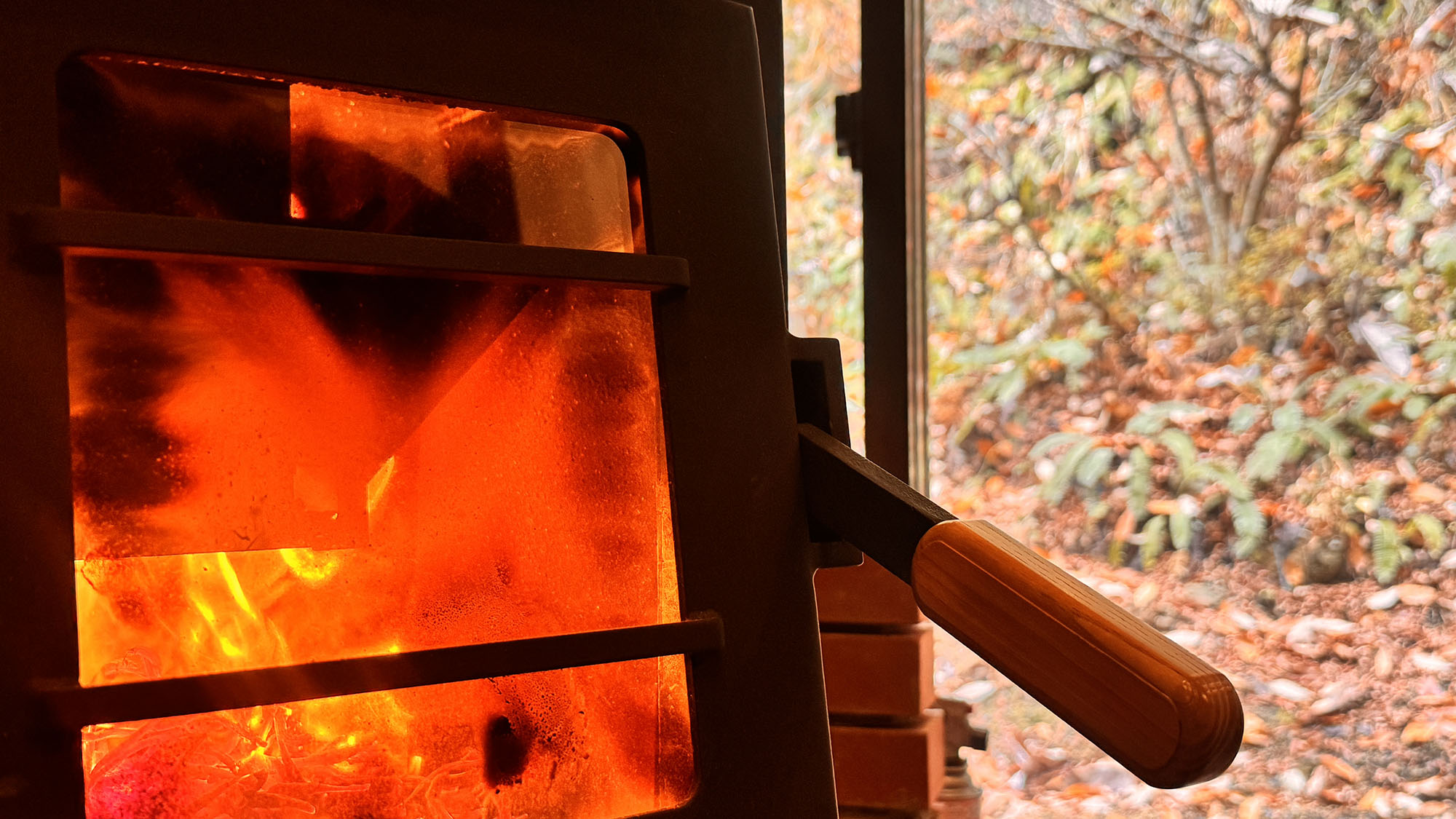 【パブリック】 寒い季節にはストーブであったか