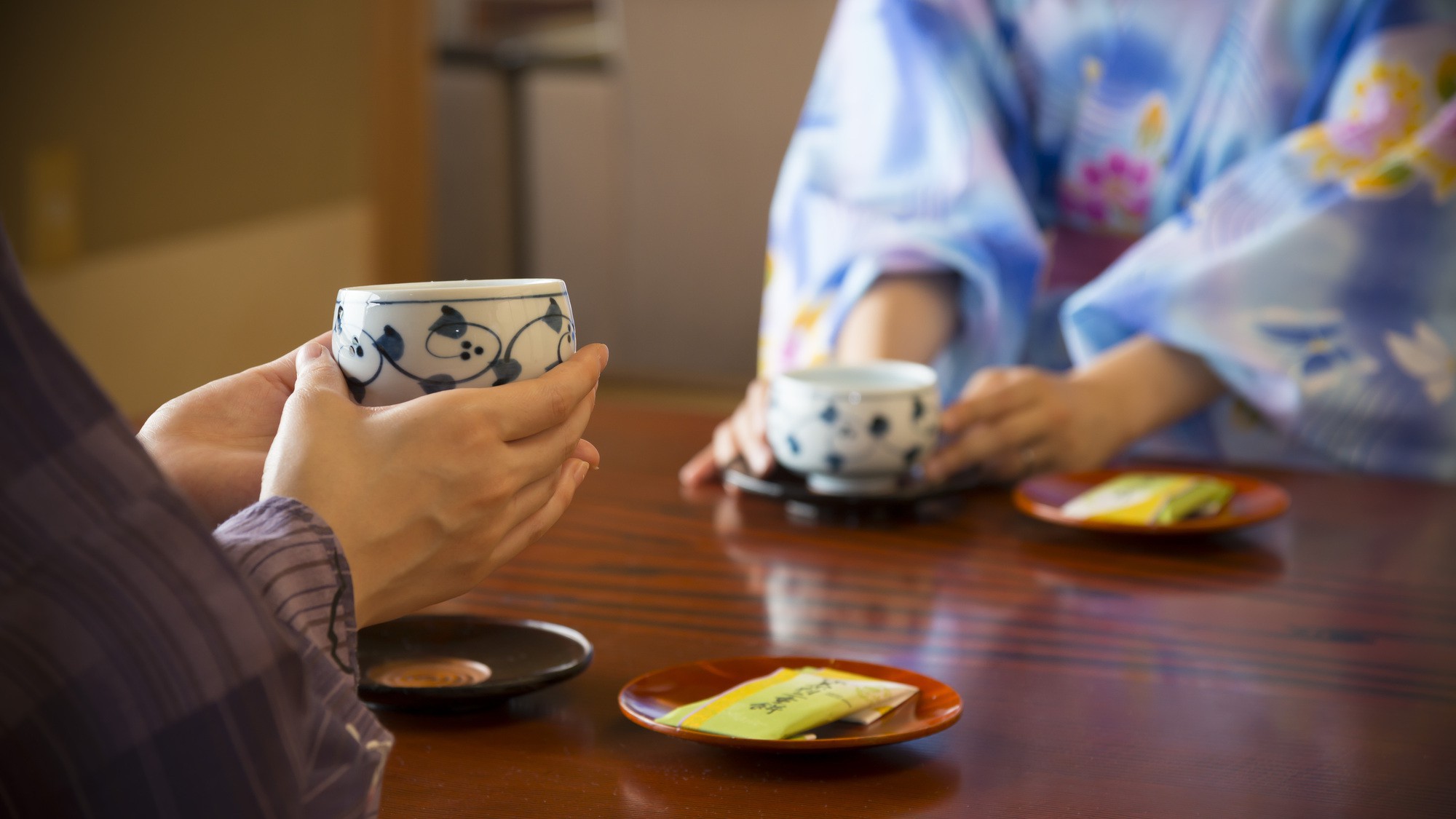 【旅館で素泊まり】チェックイン21時までOK！源泉を絶えず流し込む泉質自慢の温泉