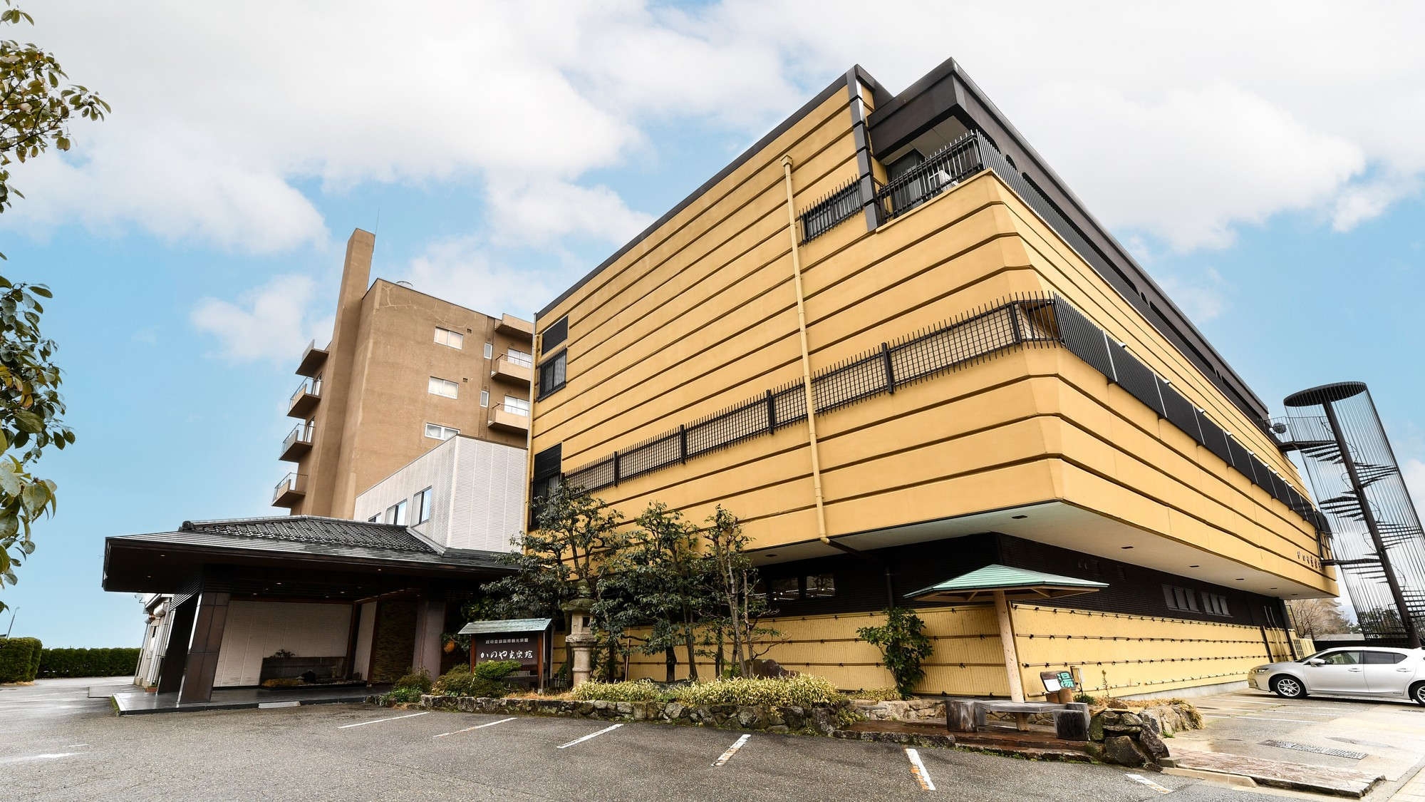 【源泉かけ流し展望半露天付客室プラン】2024年誕生！白山連峰・柴山潟を一望する客室で最上のひと時を