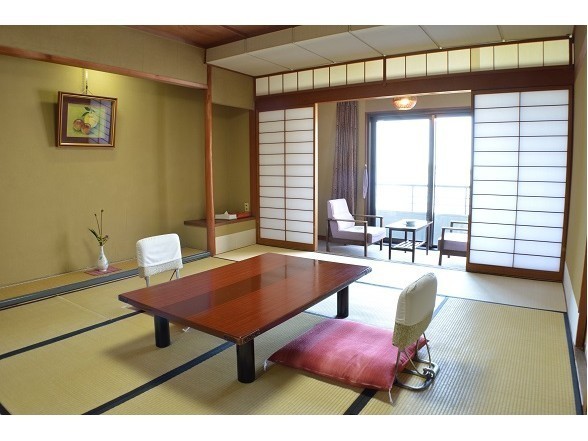 An example of a standard Japanese-style room in the main building