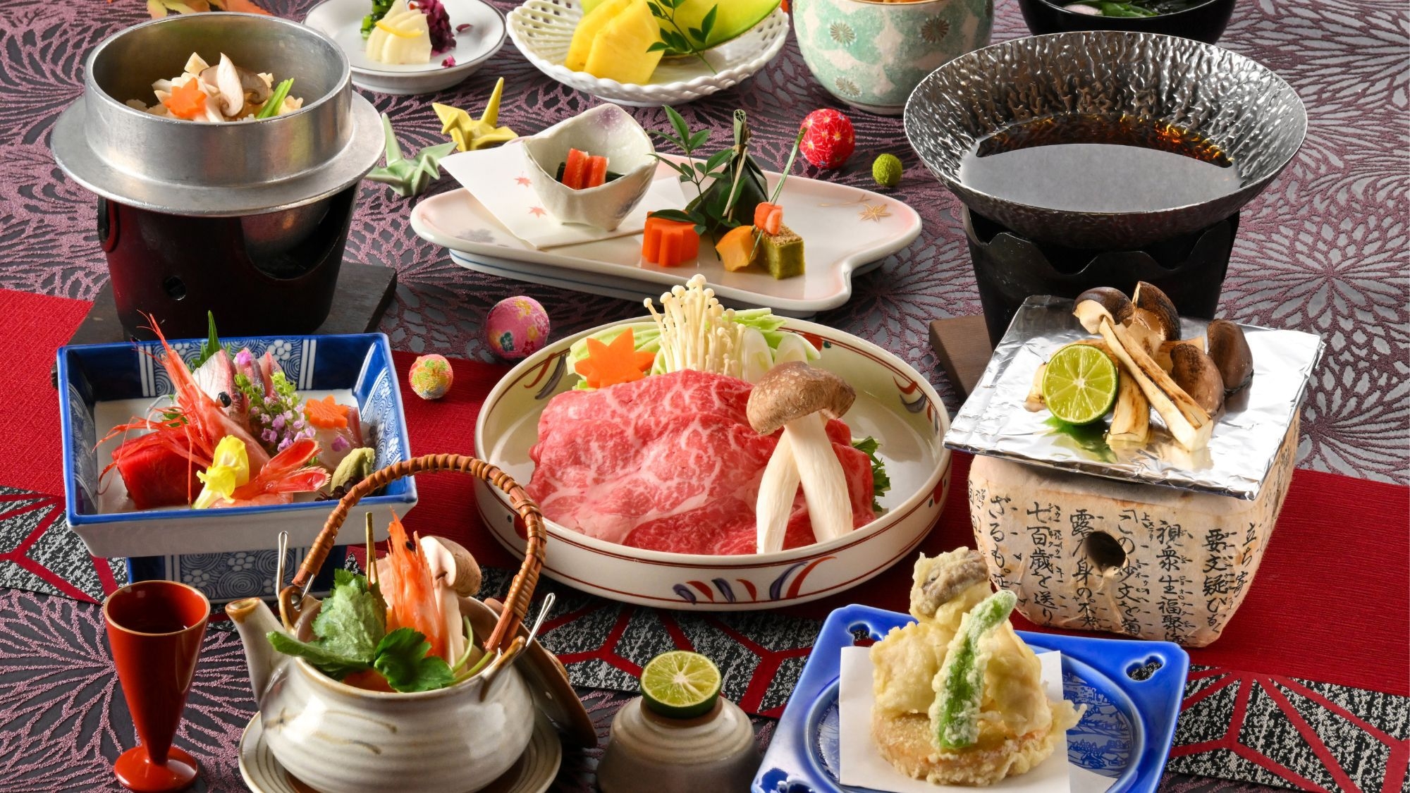 毎年人気【松茸会席プラン】土瓶蒸し・すき焼き・焼き松茸・天ぷら・釜飯など松茸を堪能する、秋の彩り会席