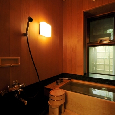 ■ Special room with only one room [Large flower (Japanese-style room 8 + 7.5 tatami mats) + Hinoki cypress indoor bath] Hinoki hot spring indoor bath exclusively for the room