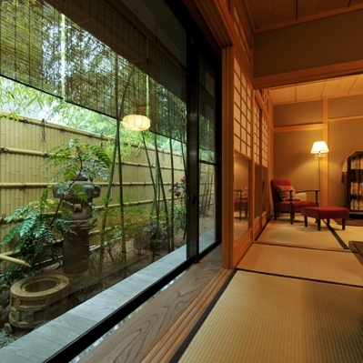 Kamar khusus [Bunga besar (kamar bergaya Jepang 8 + 7,5 tikar tatami) + pemandian cemara Hinoki]