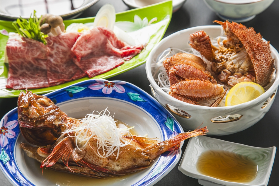 あばしりグルメ旅・ 和牛と毛蟹の饗宴！湖畔の美食懐石「湖畔の膳」／２食付・本館・レイクビュー