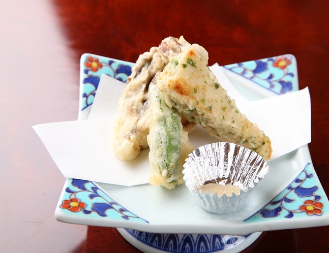 お料理の一例　季節野菜の天ぷら