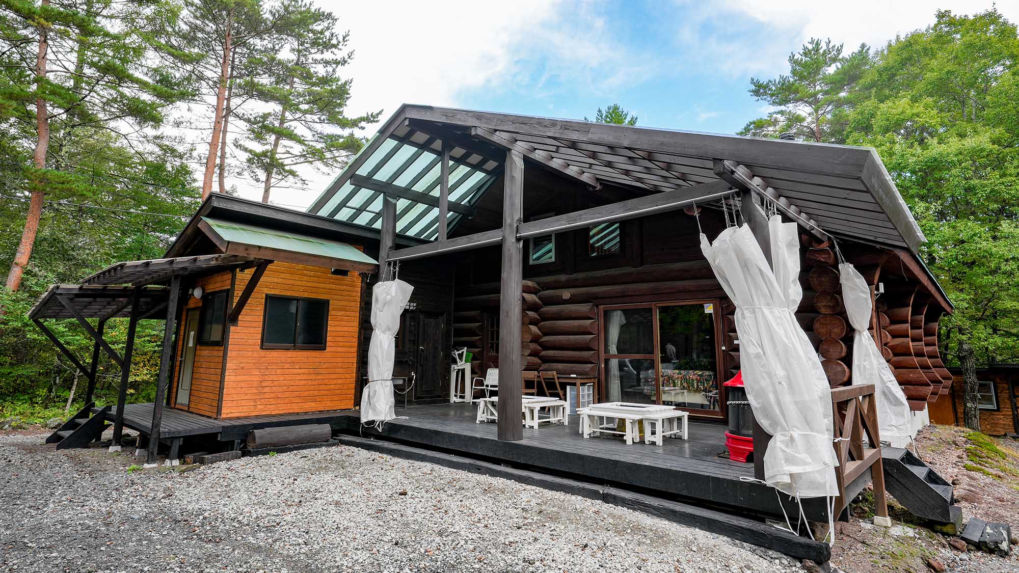 ・【グレース】ルネス軽井沢の中でも一番人気のある大人数で宿泊できるログコテージです