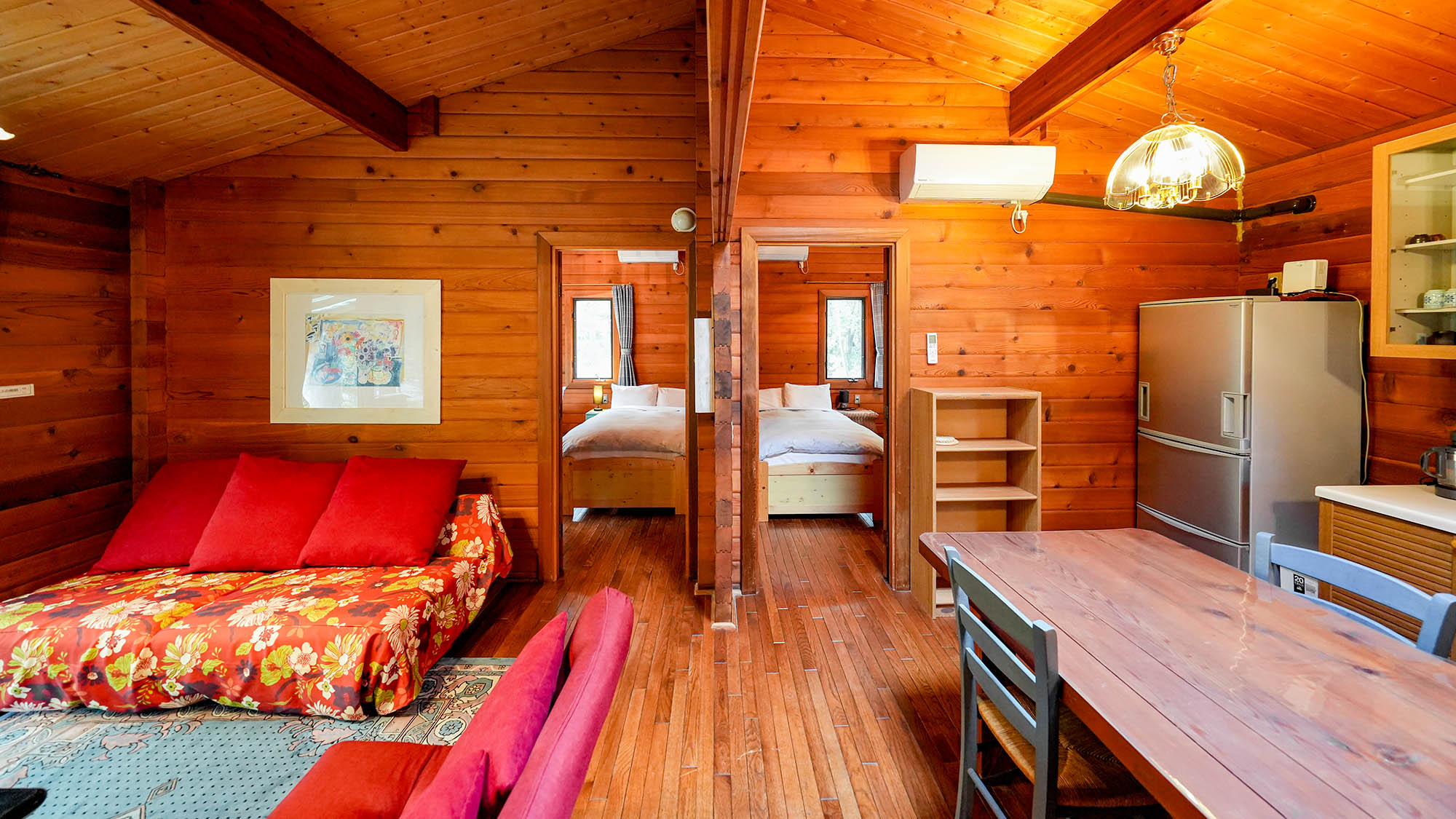 ・【アン】リビングから2部屋に分かれたベッドルーム。リビングでおしゃべりの後すぐにお休みいただけます