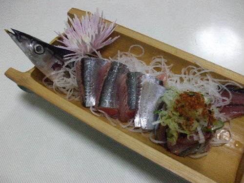 10,11,25 Pacific saury sashimi