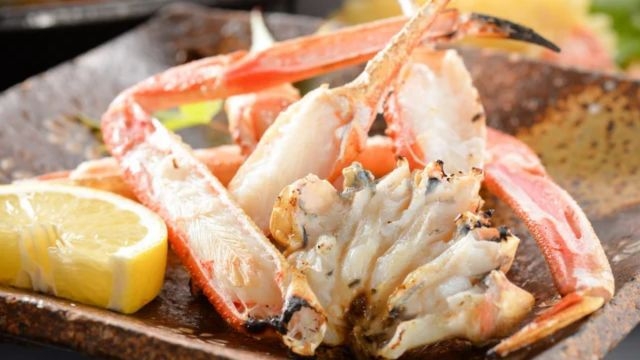 【1日限定30食】すべてのお料理に越前活がに2杯使用【極魅コース】12/18〜2026.3/22