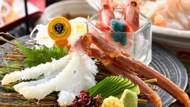 【1日限定30食】すべてのお料理に越前活がに2杯使用【極魅コース】12/18〜2026.3/22