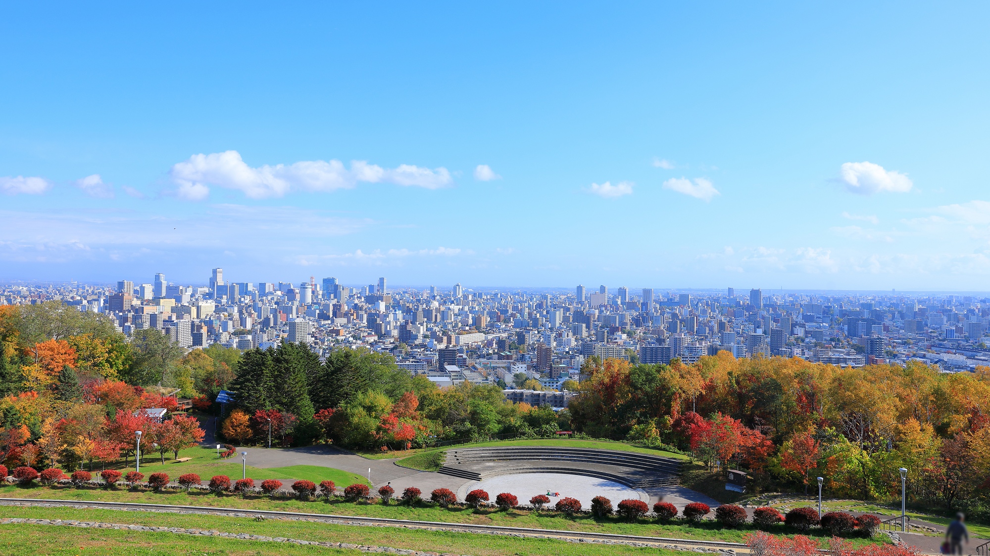 札幌都心部が一望できる絶景スポット「旭山記念公園」当館より車で約20分