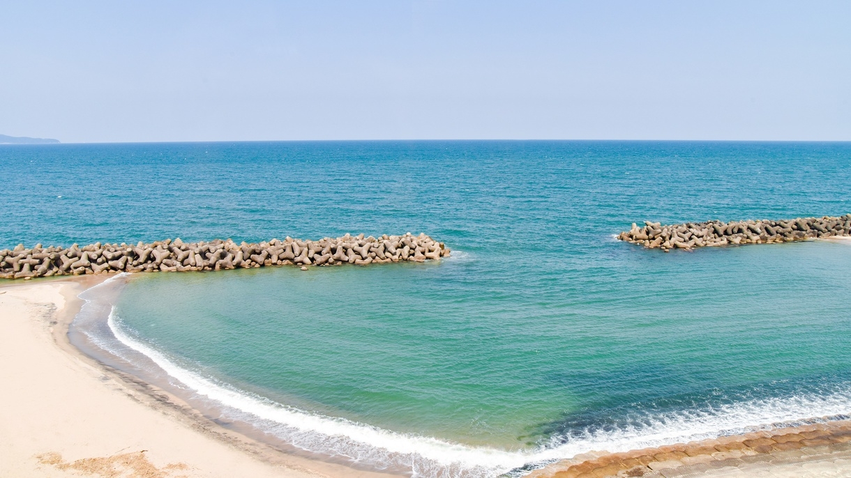 【夏休み★貸切風呂割引特典付】海を眺めて温泉三昧！海の家もリニューアルで夏満喫＜2食付＞