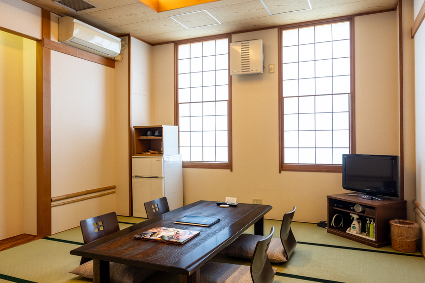 10畳和室（トイレなし）【横浜で畳の和室ホテルSTAY】