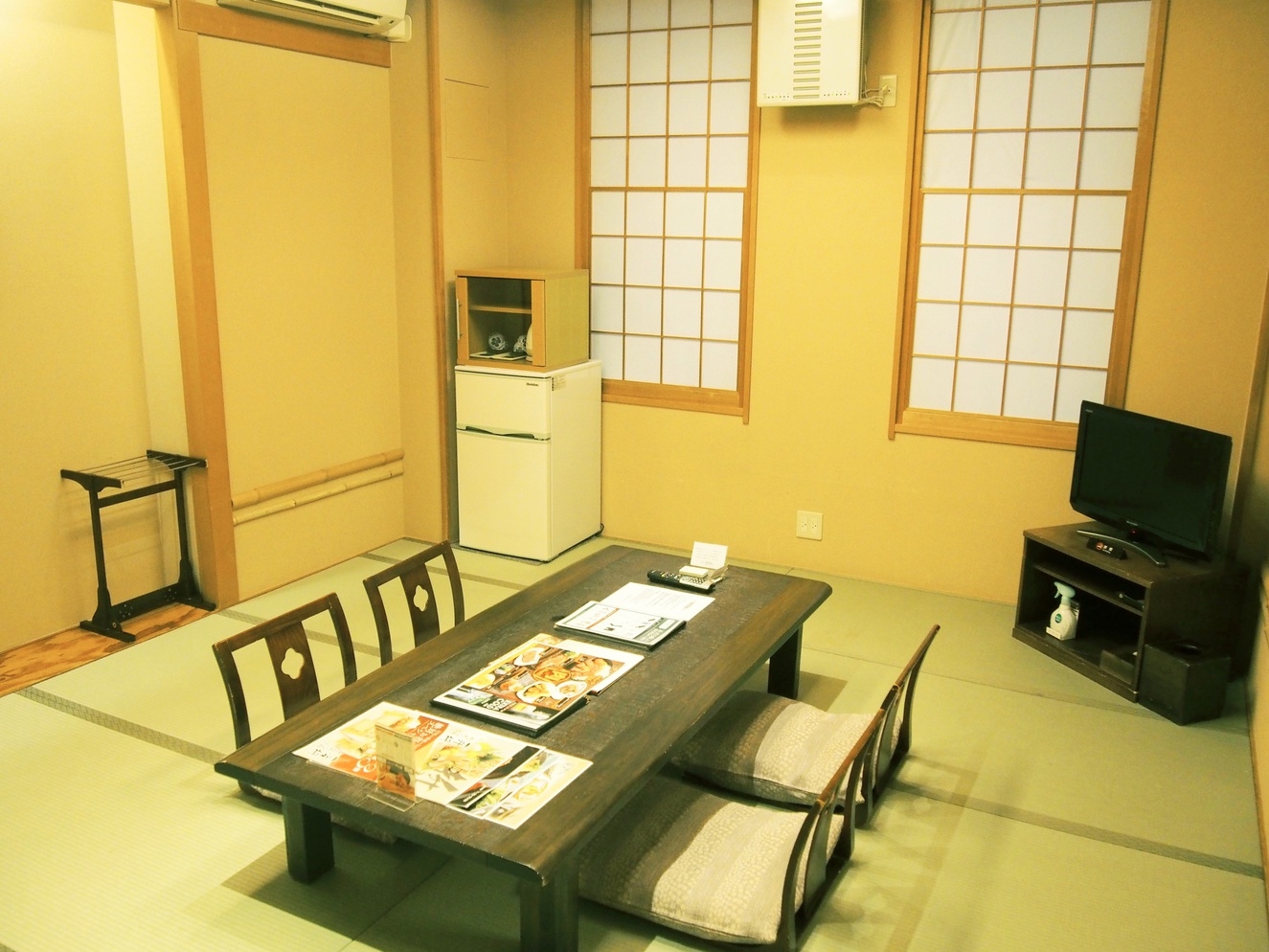 10畳和室（トイレなし）【横浜で畳の和室ホテルSTAY】