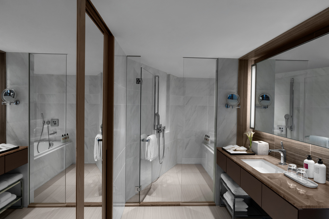 月スイート クラブラウンジアクセス(バスルーム)