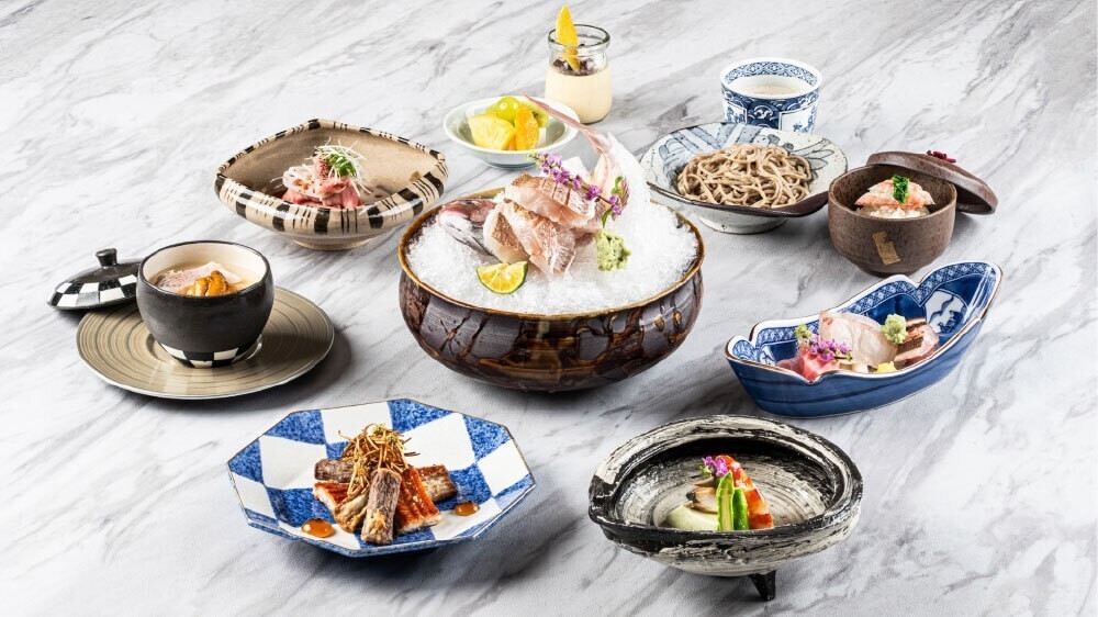 【さき楽45】●早期予約でお得●【お食事は前半席】《2食付き》プレミアムディナー　名物も旬も味わえる