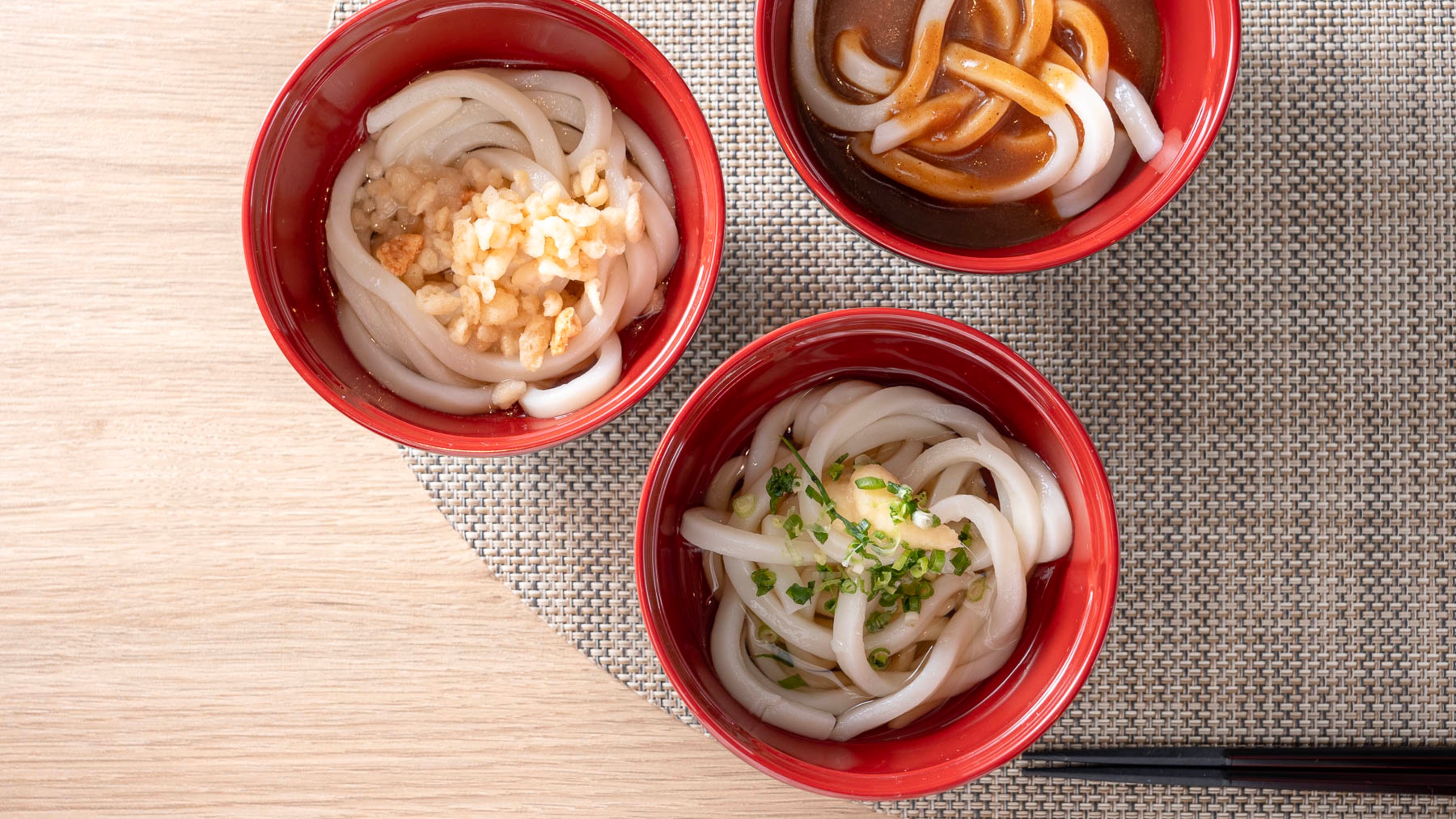 ご当地名物讃岐うどんをご堪能ください