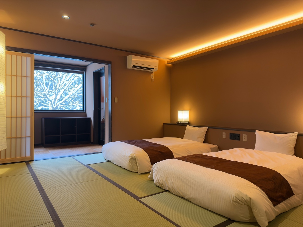 【2025年1月リニューアル！】お部屋に温泉を引いた【半露天風呂付客室】