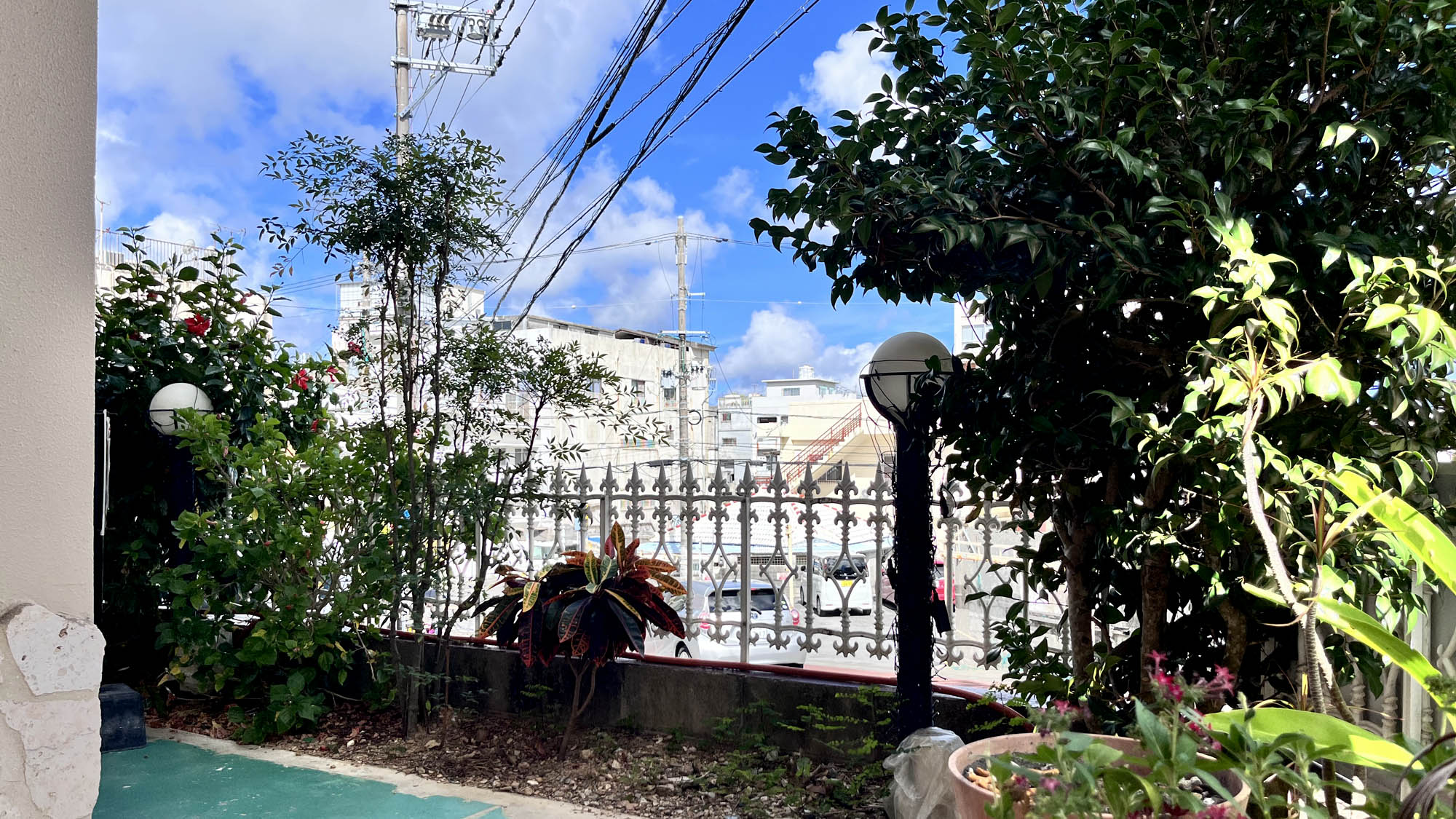 【喫煙所(外)】