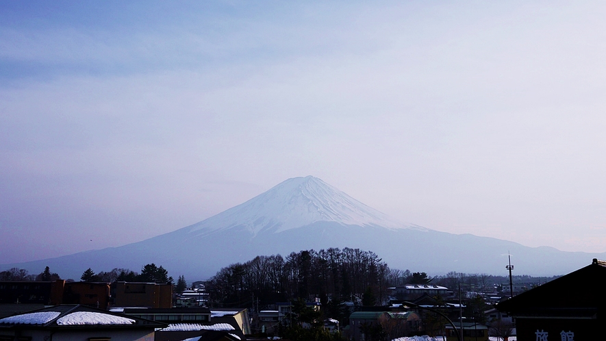 *客室からの眺め/富士山側のお部屋からは、窓からこの眺めを堪能できます☆ 