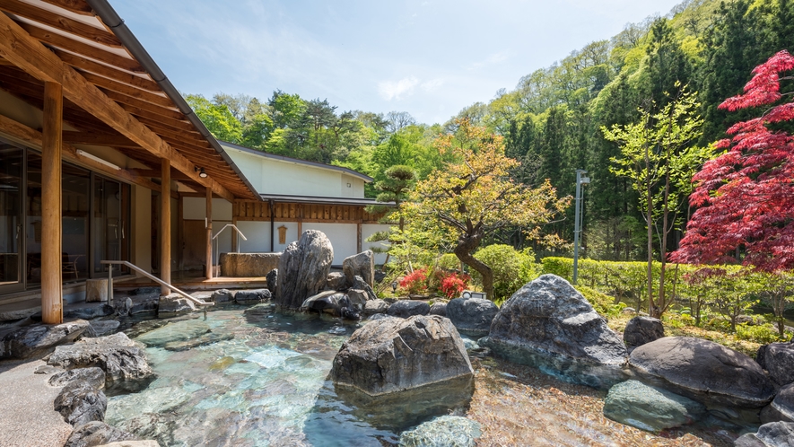 「喜久の湯」露天風呂